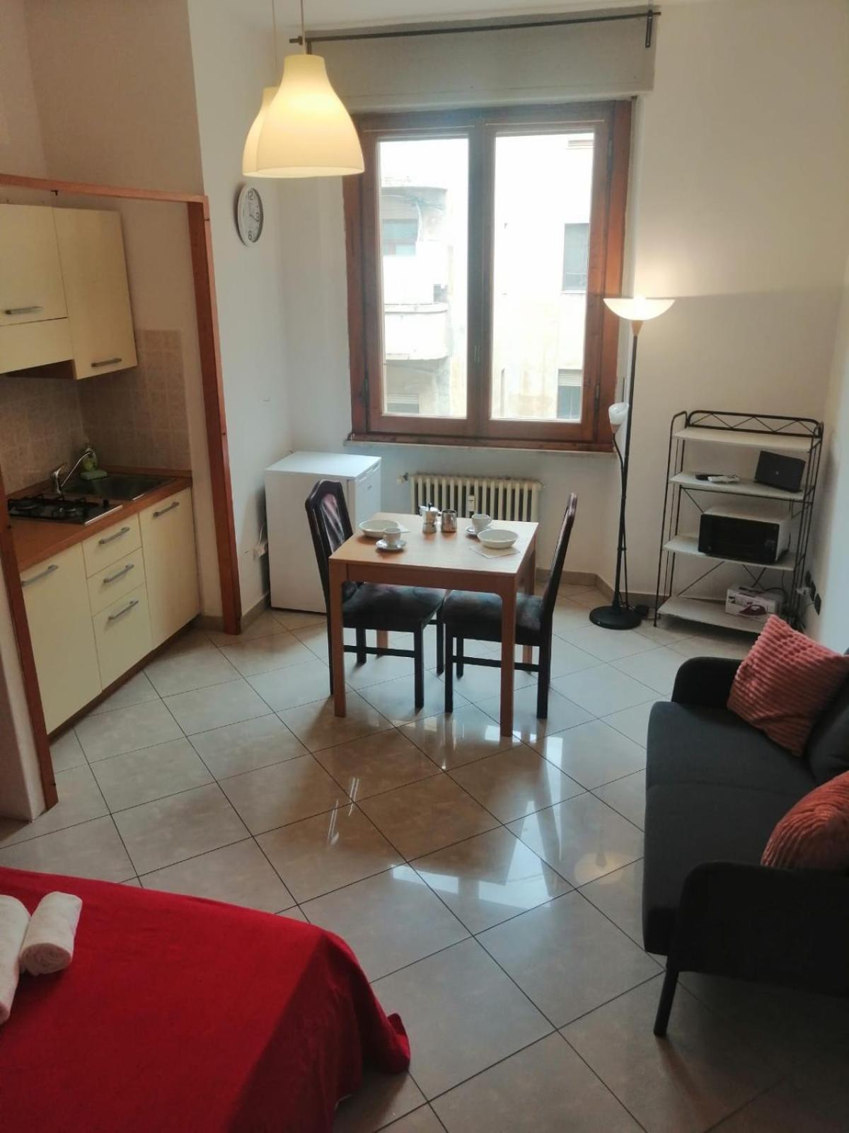 Apartment In Front Of The Train Station! Florence Extérieur photo