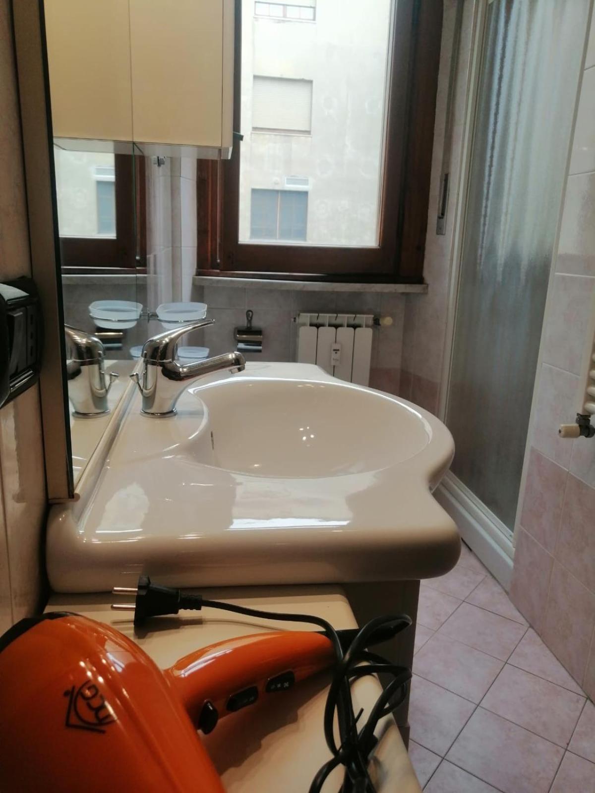 Apartment In Front Of The Train Station! Florence Extérieur photo