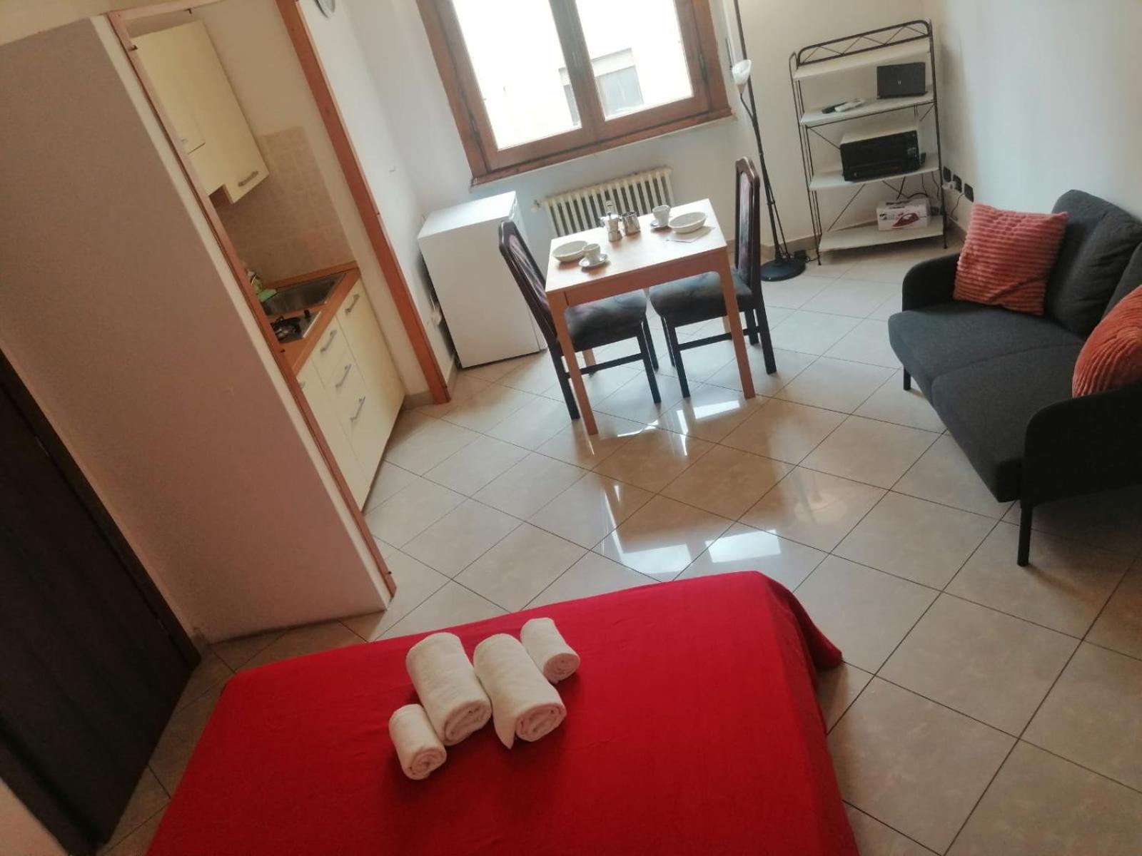 Apartment In Front Of The Train Station! Florence Extérieur photo