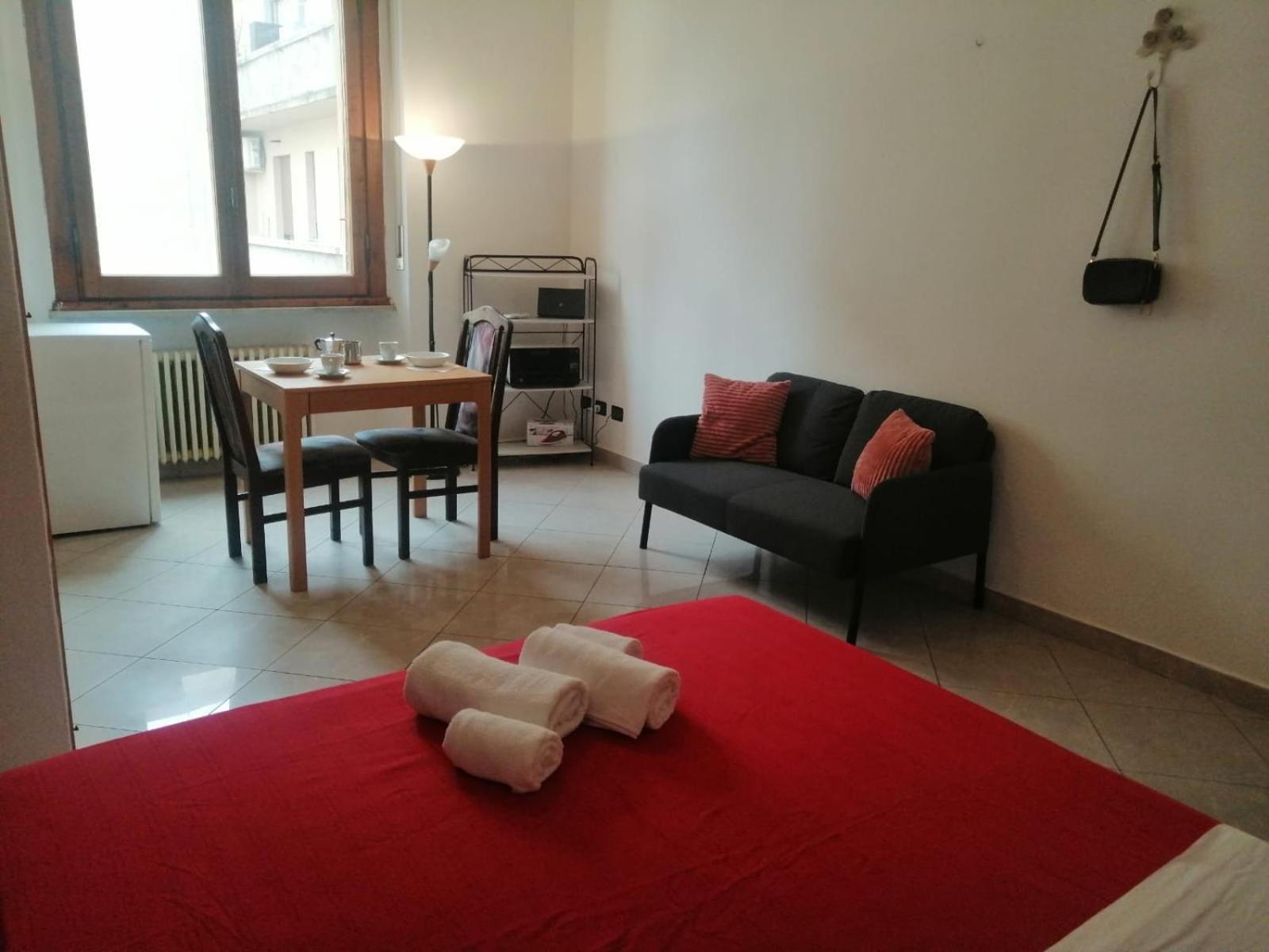 Apartment In Front Of The Train Station! Florence Extérieur photo