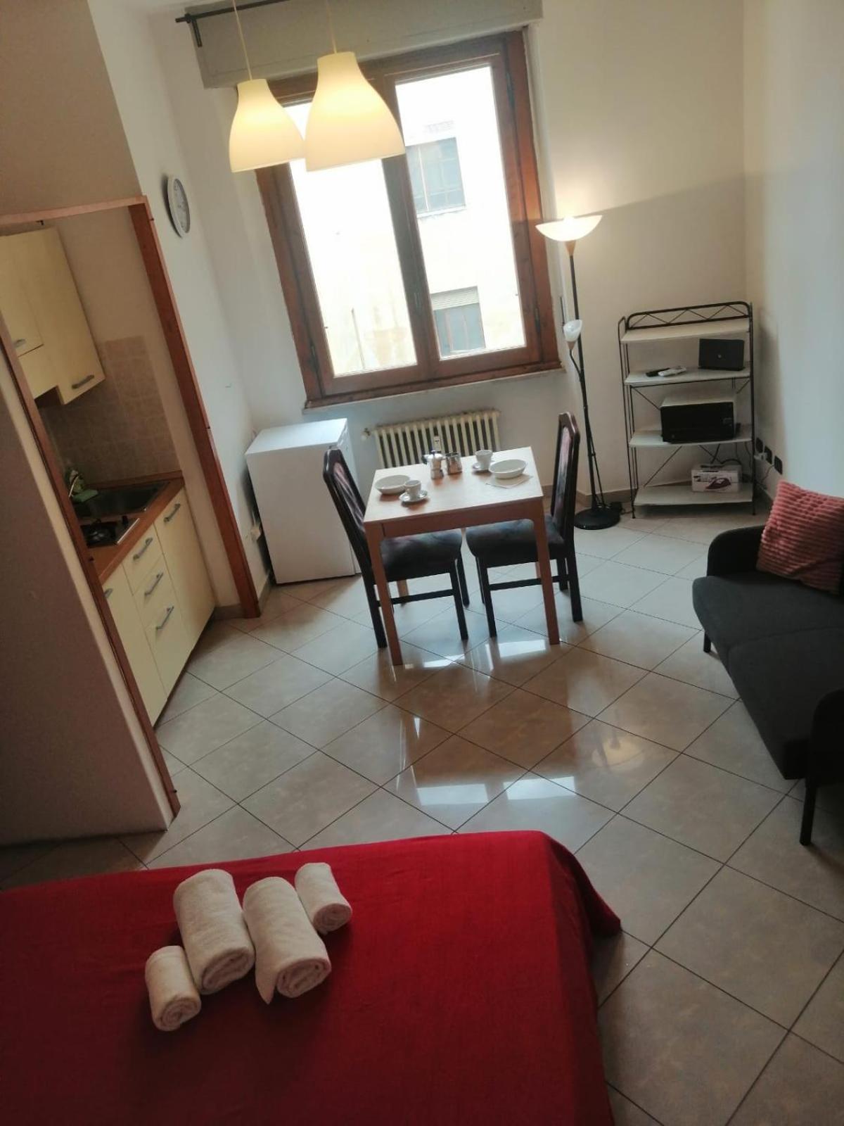 Apartment In Front Of The Train Station! Florence Extérieur photo